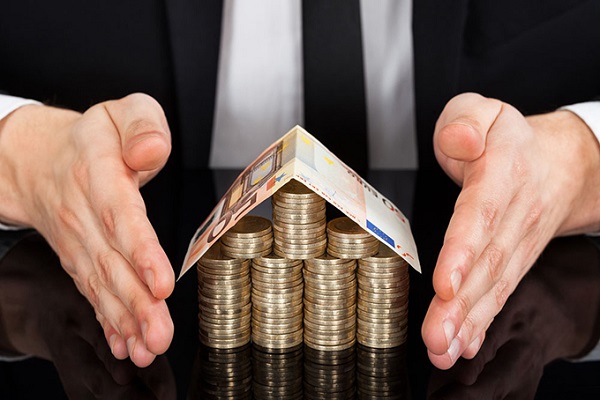 全球汇市震荡整理，数据与政策影响走势